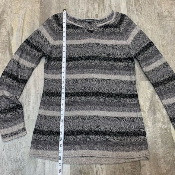 $5 add on item,Eddie Bauer Long sleeve cotton striped sweater - Picture 10 of 15